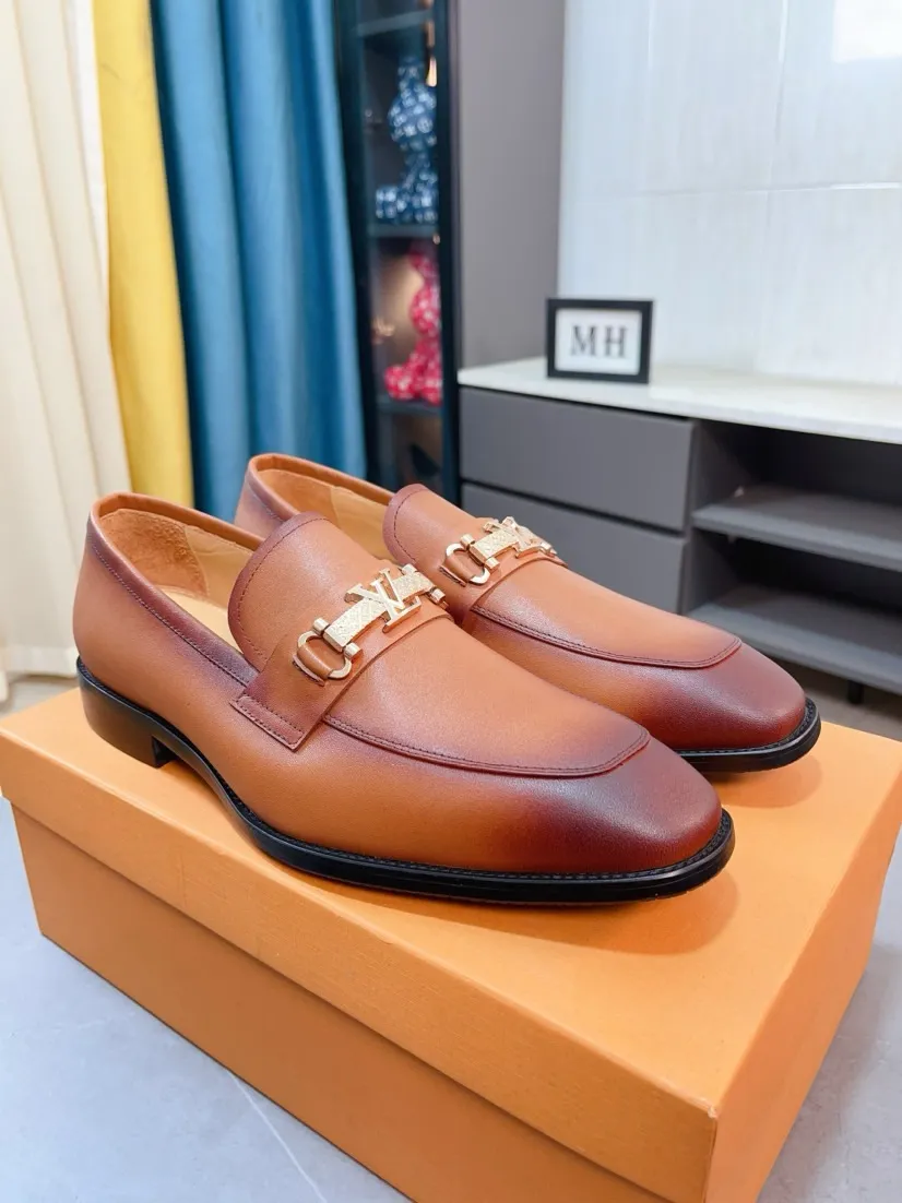 Men's men's shoes 💰500🌸🌸 [Louis Vuitton (LV)] High-end business formal leather shoes 🍀 luxurious and elegant style, both practicality and style, professional focus on details and quality, counter original 1⃣️: 1⃣️ ultra-accurate reproduction 👍🏻! Material: The upper is made of imported original calfskin➕imported Italian cowhide leather. Original anti-slip and wear-resistant outsole! Code number: 38--44 (45 customized)